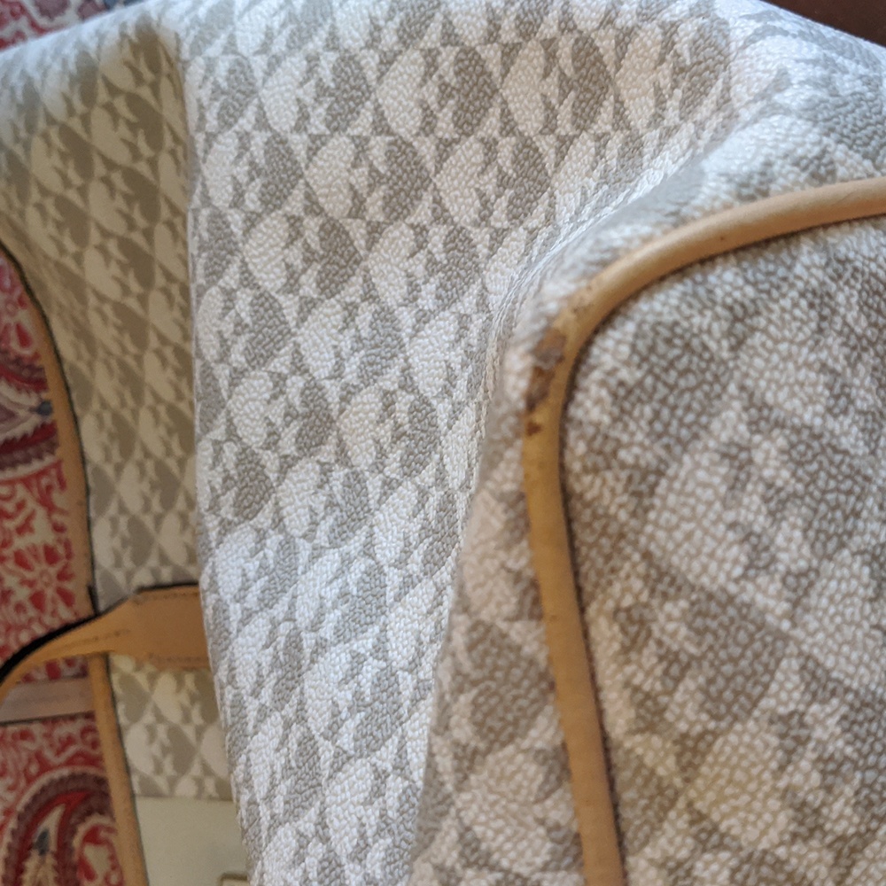 Kate Spade Beige and White Tote Bag - Picture 3 of 10